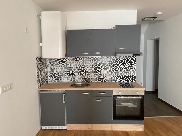 Paky Appartements 00316 Bruck an der Leitha Bagian luar foto